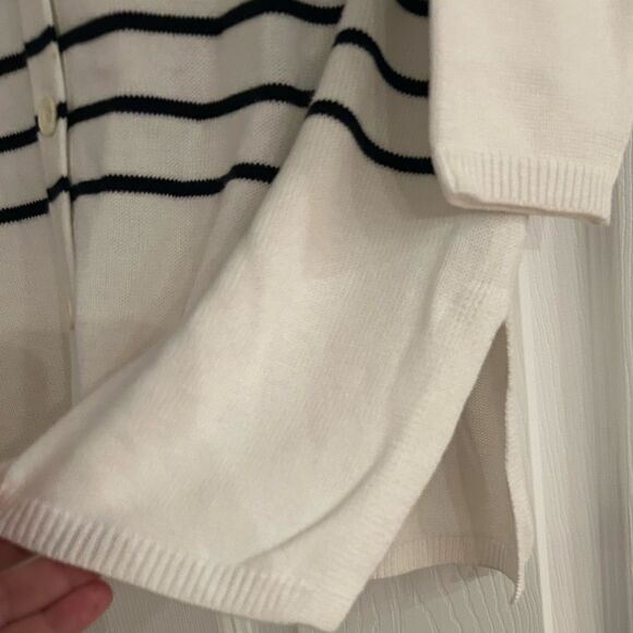 CAbi White Black Turnabout Cardigan Sweater Size XS style 6164 MSRP 130.00 - Picture 6 of 12